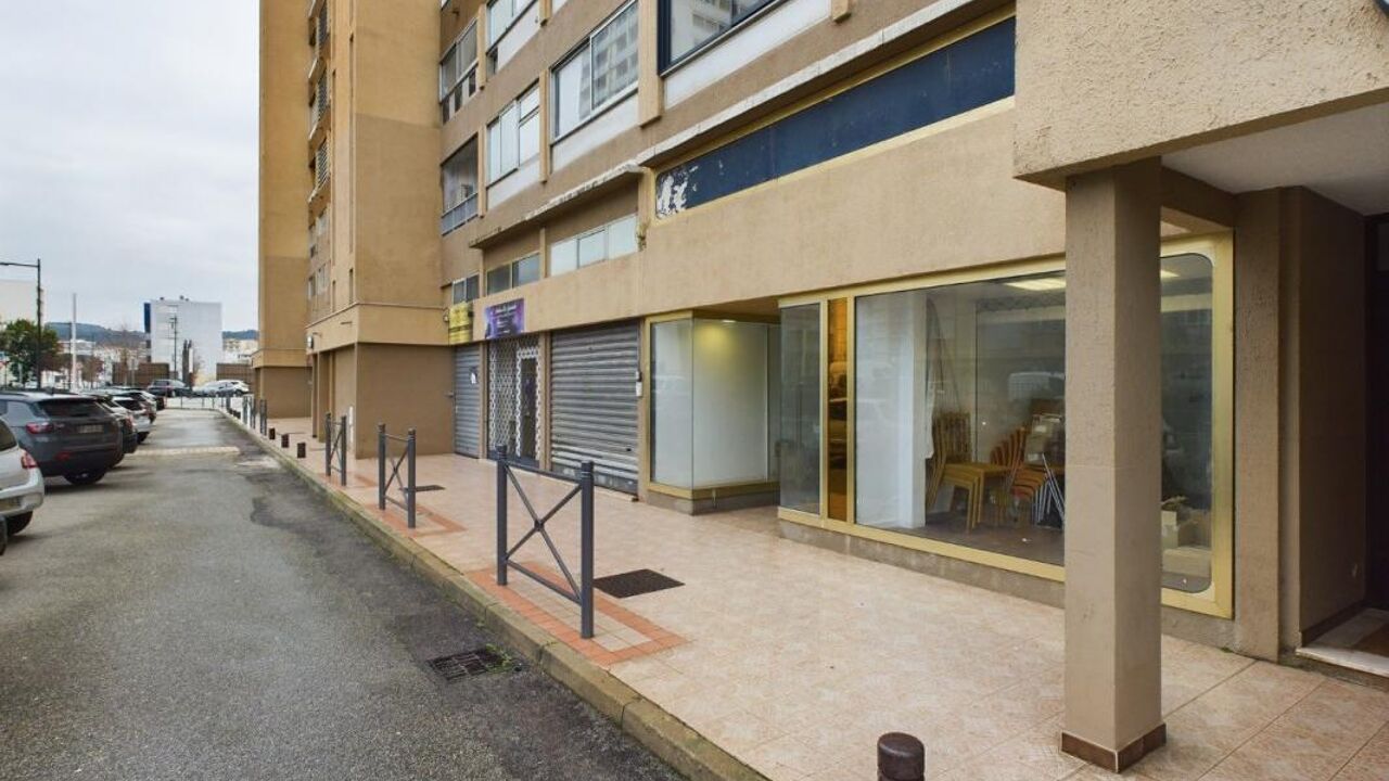 commerce  pièces 85 m2 à vendre à Ajaccio (20000)