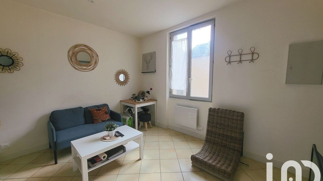 appartement 2 pièces 23 m2 à vendre à Longjumeau (91160)