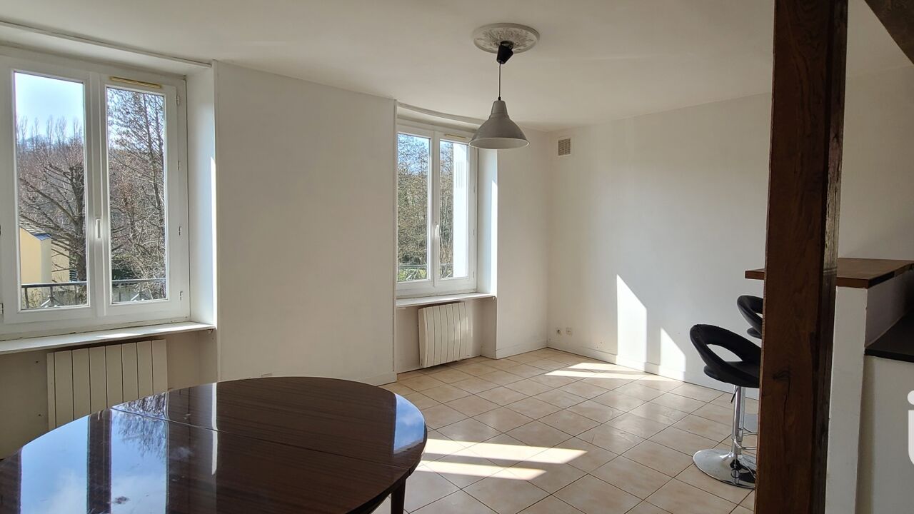 appartement 3 pièces 52 m2 à vendre à Châteaufort (78117)