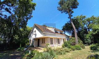 Maison 9 Pièces 230 m² à vendre à Mérignac (33700)