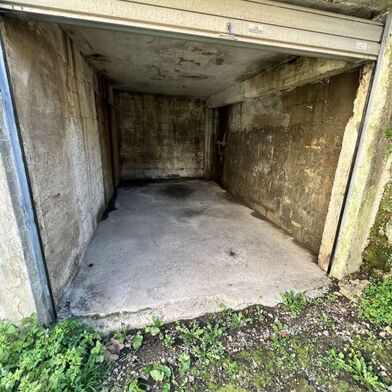 Garage  25000 €