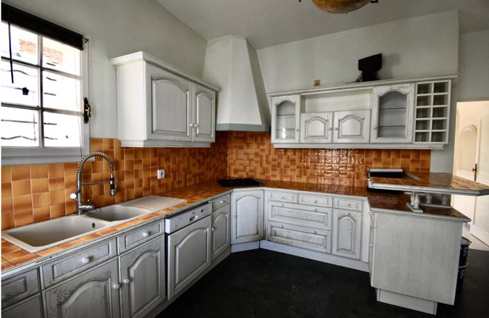LE BOUSCAT - MAISON A RENOVER AVEC JARDIN — photo 5