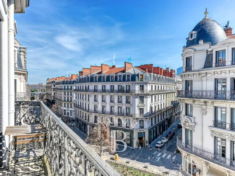 Lyon 2 - Grolée - Appartement meublé de 117,71 m² - Balcon filant de 20,14 m² - 3 Chambres — photo 1