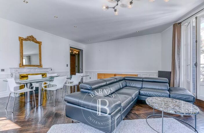 Lyon 2 - Grolée - Appartement meublé de 117,71 m² - Balcon filant de 20,14 m² - 3 Chambres — photo 4