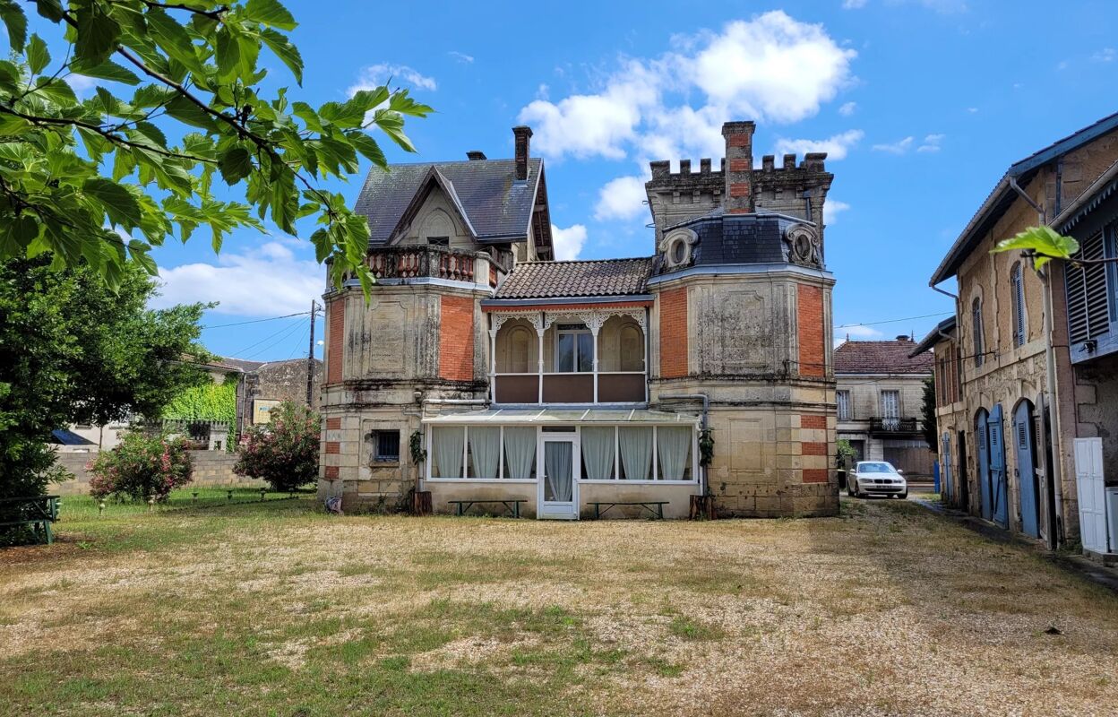 maison 18 pièces 470 m2 à vendre à Saint-Christoly-de-Blaye (33920)