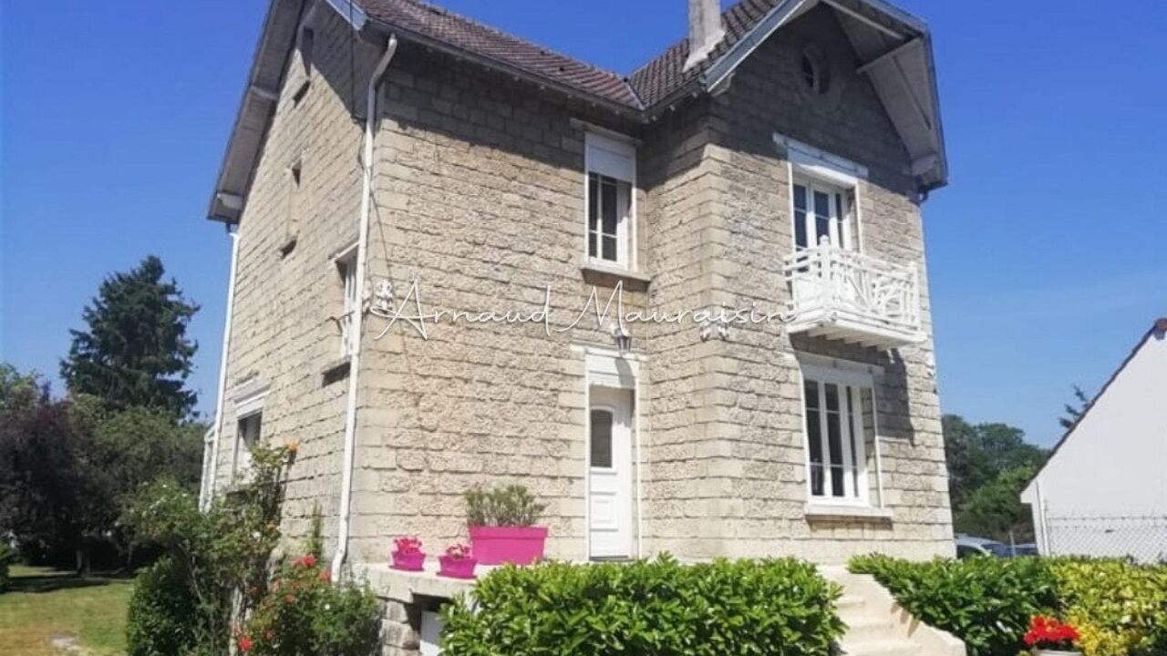 maison 5 pièces 141 m2 à vendre à La Chapelle-en-Serval (60520)