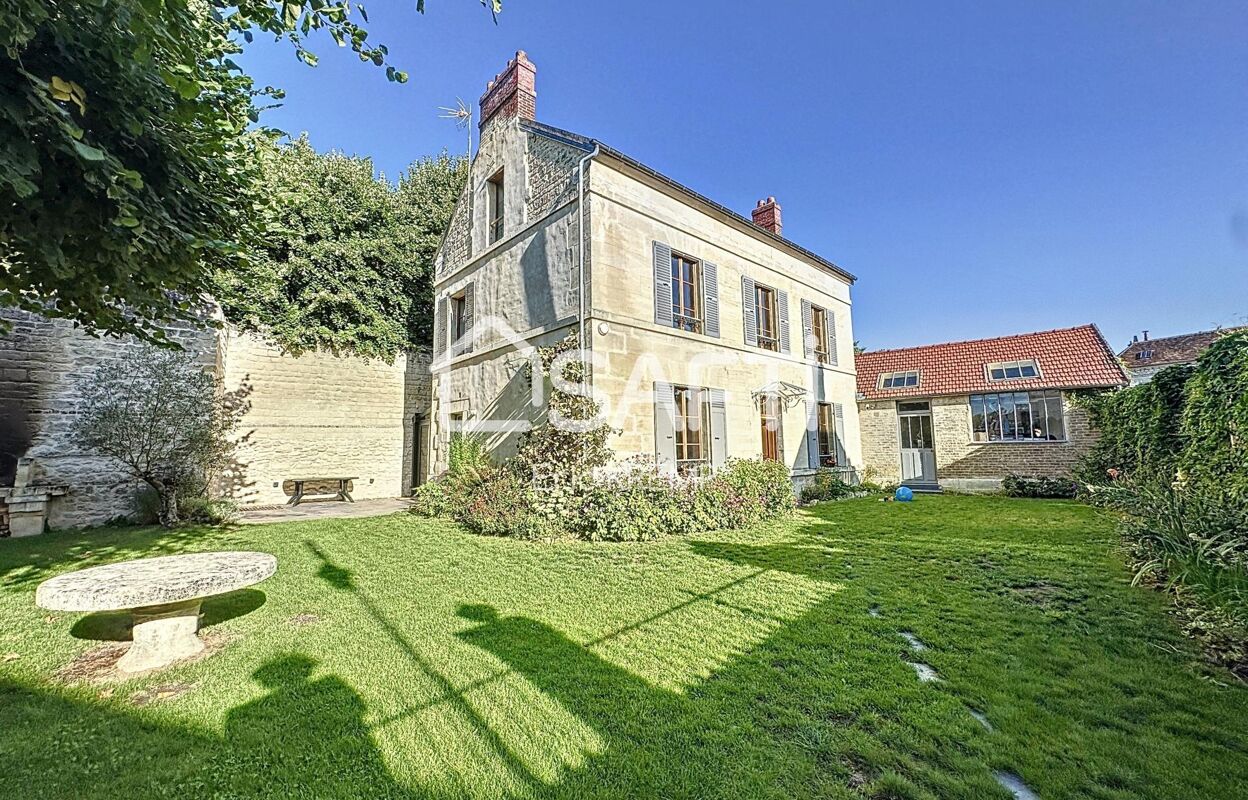 maison 6 pièces 227 m2 à vendre à Vineuil-Saint-Firmin (60500)