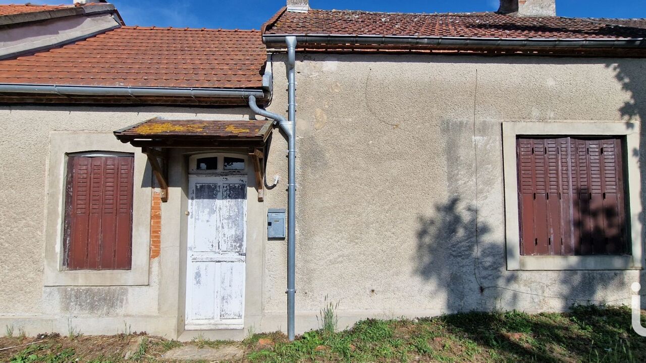 maison 4 pièces 59 m2 à vendre à Lurcy-Lévis (03320)