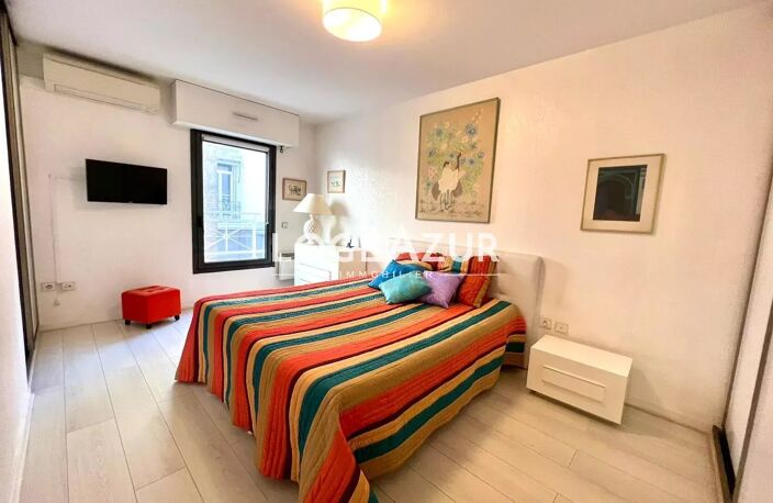VENTE APPARTEMENT - CANNES - RUE D'ANTIBES - 1 CHAMBRE — photo 4