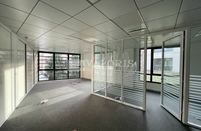 BUREAUX à LOUER — photo 4