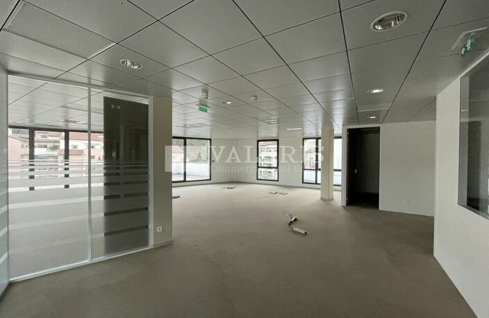 BUREAUX à LOUER — photo 5