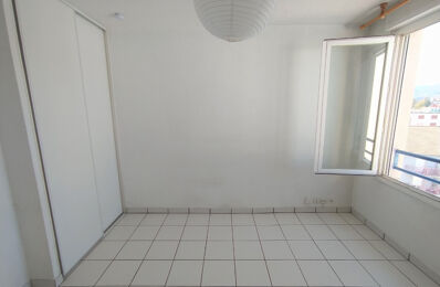 location appartement 410 € CC /mois à proximité de Sayat (63530)