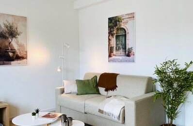 location appartement 900 € CC /mois à proximité de Saint-Laurent-du-Var (06700)