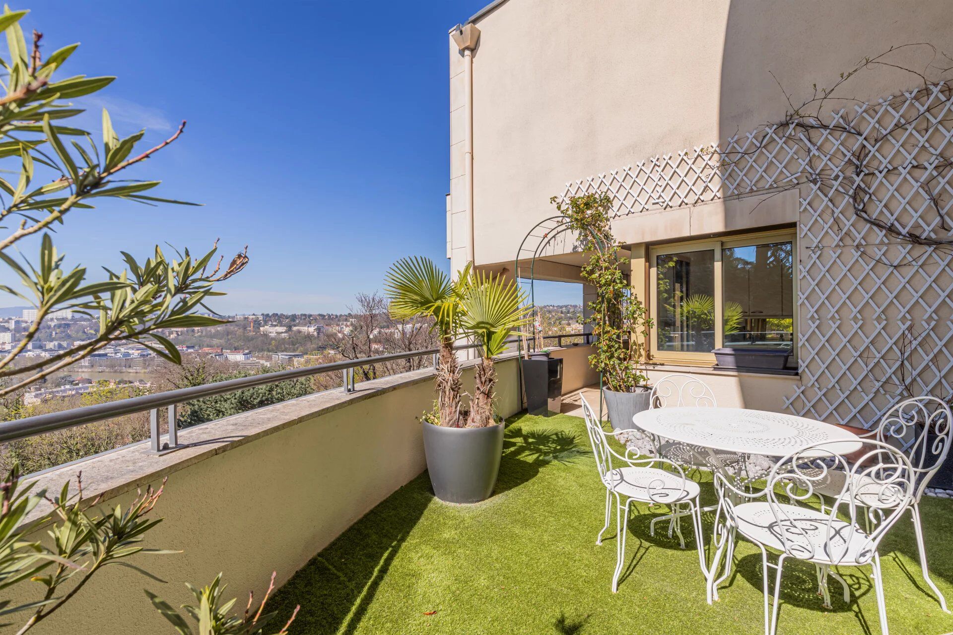 Appartement L T5