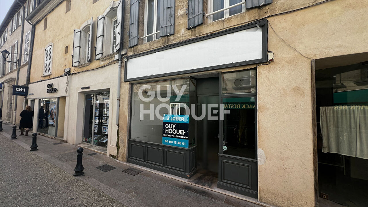 commerce 3 pièces 55 m2 à louer à Villeneuve-Lès-Avignon (30400)