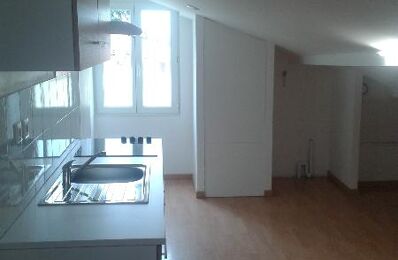 location appartement 560 € CC /mois à proximité de Bouliac (33270)