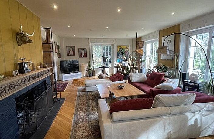 Réf: 11040*** Axe Mulhouse - Belfort: Maison de Maître avec charme & cachet env. 450 m² + dépendances  — photo 2