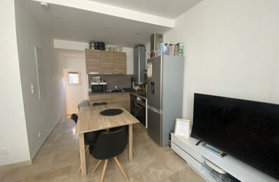 location appartement 405 € CC /mois à proximité de Camaret-sur-Aigues (84850)