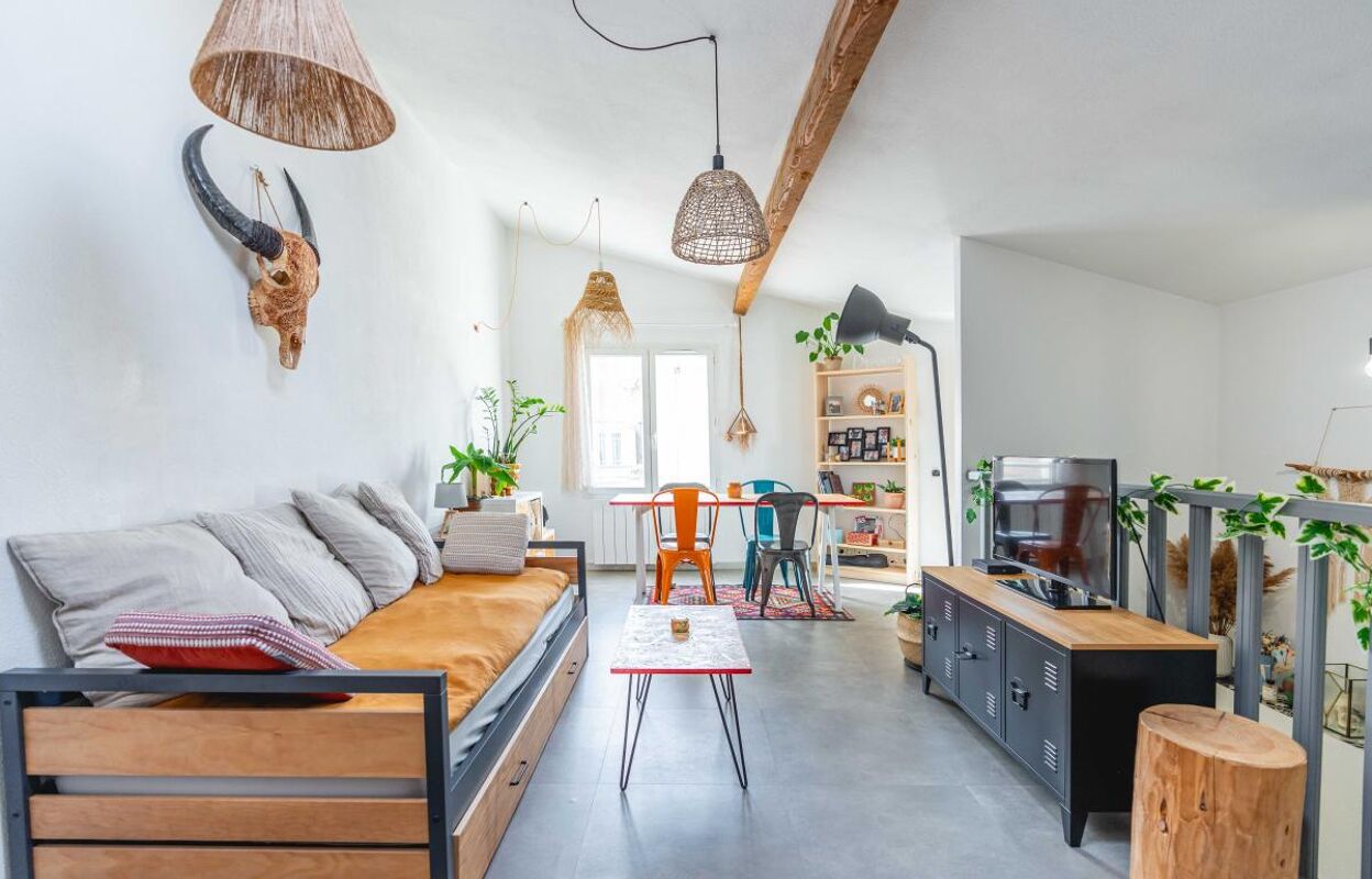 appartement 2 pièces 43 m2 à vendre à Le Puy-Sainte-Réparade (13610)
