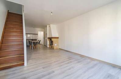 location appartement 750 € CC /mois à proximité de Vinay (51530)