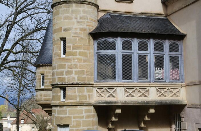 Bel appartement atypique à vendre dans un château ISMH du XVIIème — photo 3
