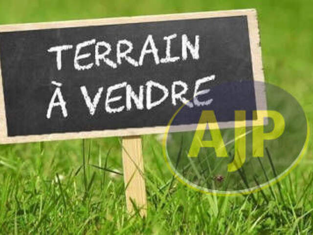 Terrain de 760 m2 à Lège — photo du bien
