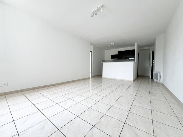 Vente appartement 3 pièces avec terrasse — photo 1