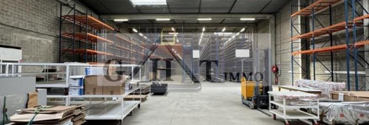 Local industriel  1504 m² à louer à Antony (92160)