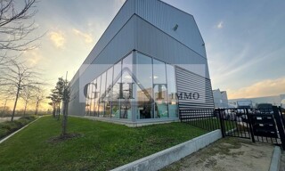 Local industriel  1324 m² à vendre à Massy (91300)
