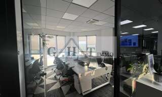 Local industriel  1324 m² à vendre à Massy (91300)