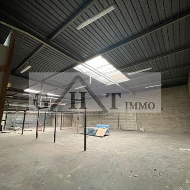 Local industriel  5583 €