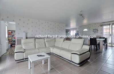 vente maison 172 000 € à proximité de Saint-Priest-la-Prugne (42830)