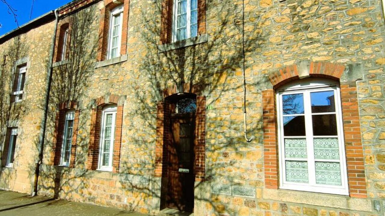 maison 4 pièces 110 m2 à vendre à Martigné-sur-Mayenne (53470)