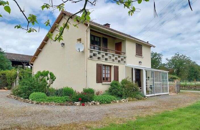 Bel étang avec maison à vendre dans le sud de la Vienne 86 — photo 2