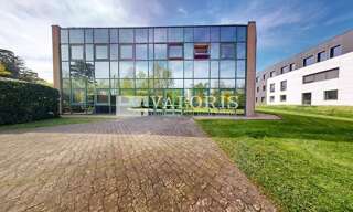 Bureau  750 m² à louer à Limonest (69760)