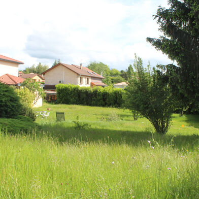 Terrain 594 m²