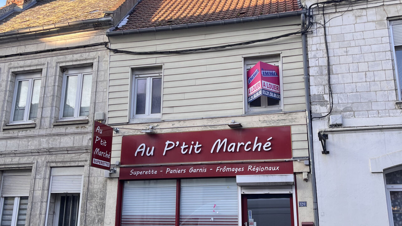 commerce  pièces 50 m2 à louer à Avesnes-le-Comte (62810)