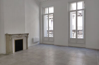 appartement 1 pièces 48 m2 à louer à Marseille 2 (13002)