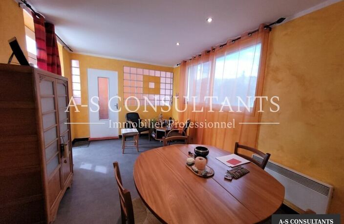 LOCAL D'ACTIVITE A VENDRE — photo 3