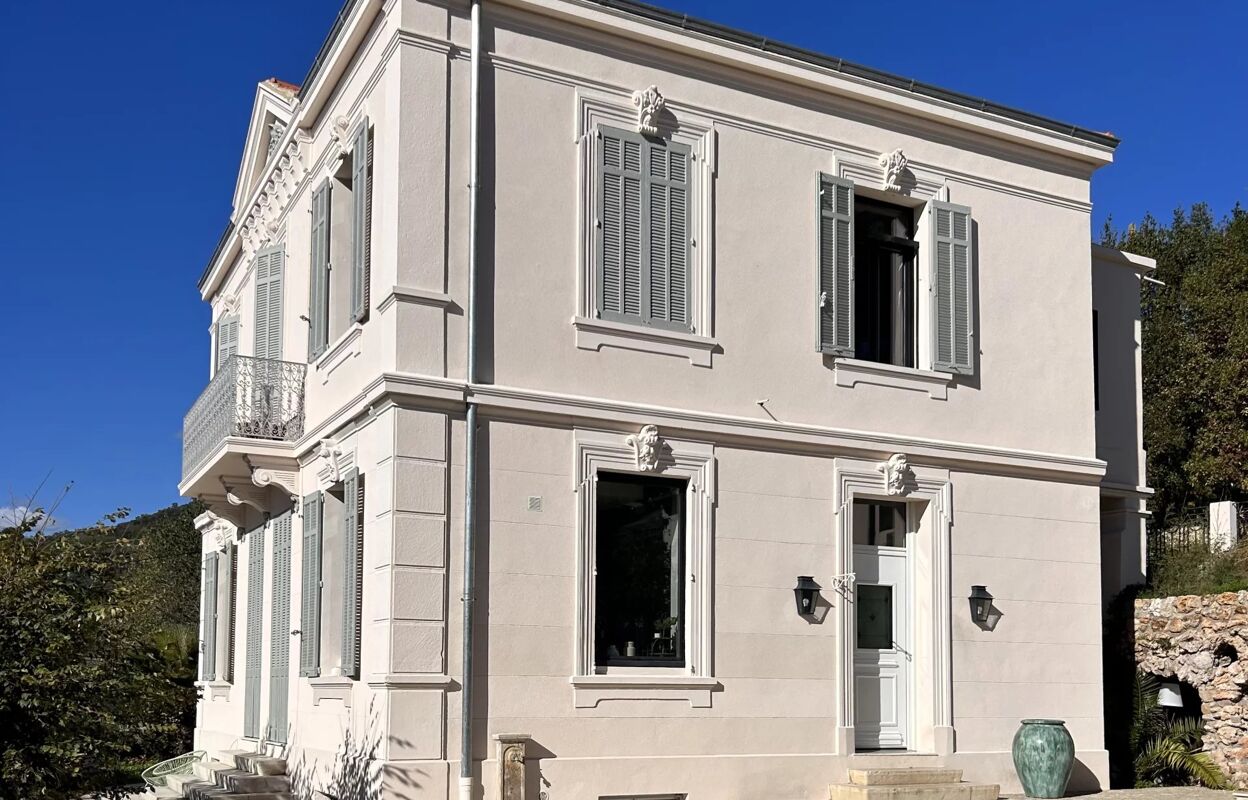 maison 17 pièces 250 m2 à vendre à Auribeau-sur-Siagne (06810)