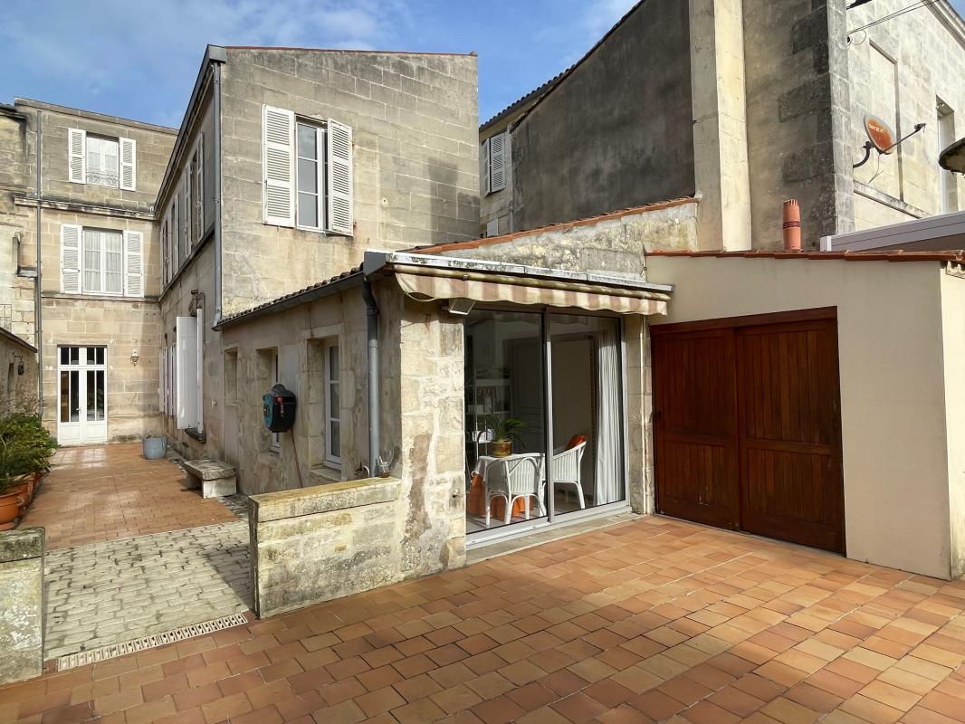 Villa / Maison 7 pièces  à vendre Rochefort 17300