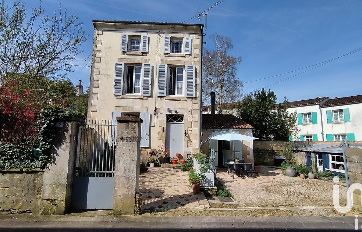 maison 3 pièces 85 m2 à vendre à Aulnay (17470)