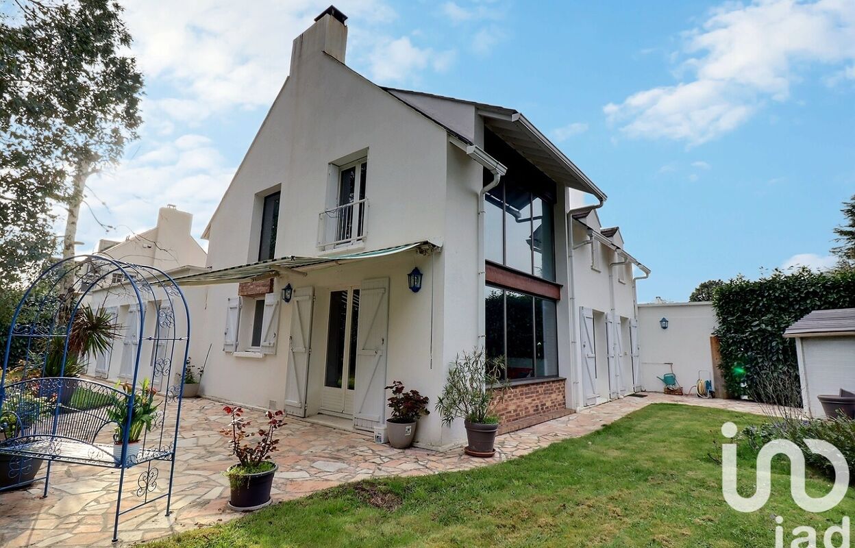 maison 8 pièces 211 m2 à vendre à Ozoir-la-Ferrière (77330)