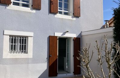 vente maison 249 000 € à proximité de Soleymieux (42560)