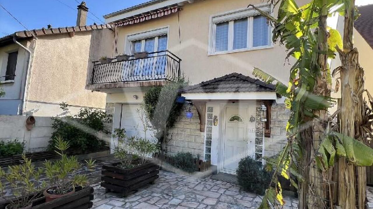 maison 6 pièces 123 m2 à vendre à Combs-la-Ville (77380)