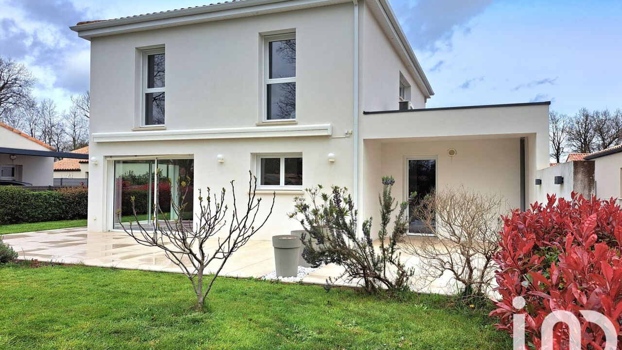 maison 6 pièces 157 m2 à vendre à La Ferrière (85280)