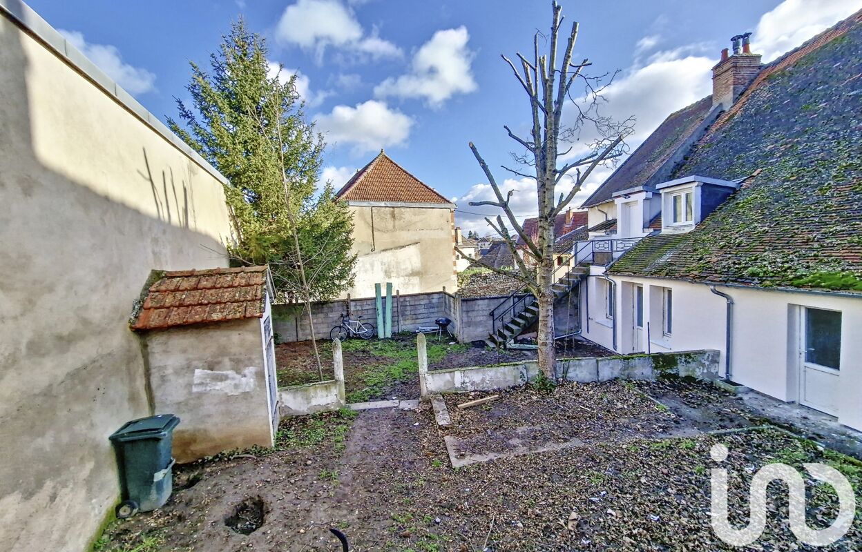 immeuble  pièces 132 m2 à vendre à Varennes-sur-Allier (03150)