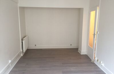 location appartement 850 € CC /mois à proximité de Montrouge (92120)