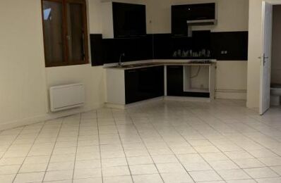location appartement 1 300 € CC /mois à proximité de Montigny-le-Bretonneux (78180)