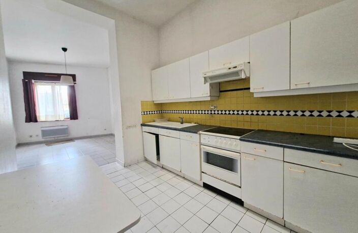 APPARTEMENT DE TYPE 2 -  QUARTIER WAZEMMES — photo 2